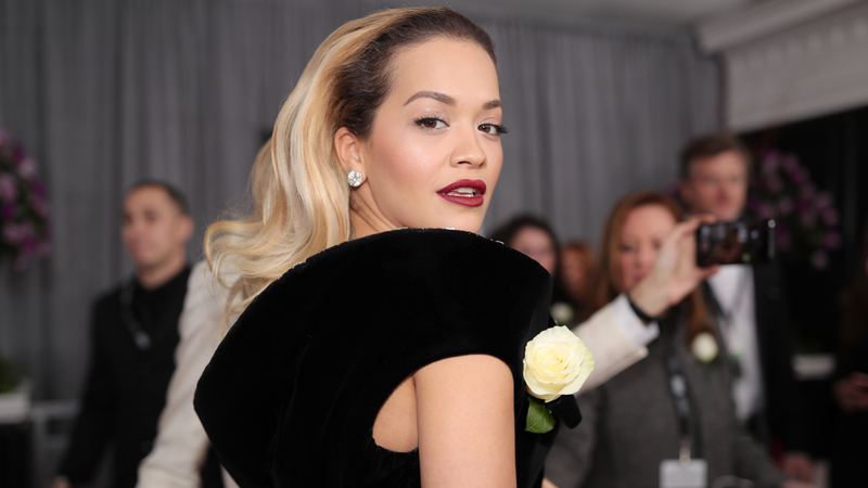 Illustration for article titled Wear a White Rose If We Should Send Help: Every Look on the Grammys Red Carpet